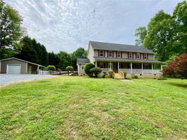 2890 Leonard Road