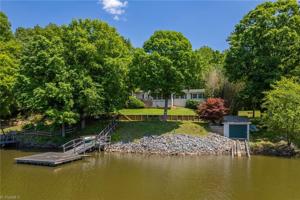 928 Lake Drive 9
