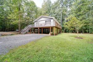 207 Dellwood Court