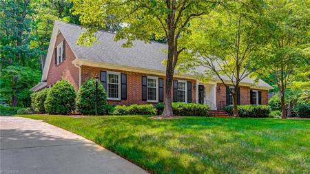 2705 Lake Forest Drive