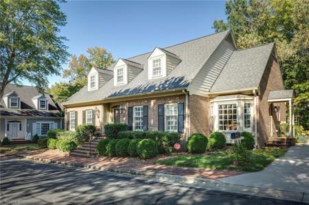 10 Saint Augustine Square