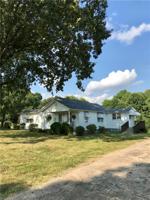 290 Lake Street