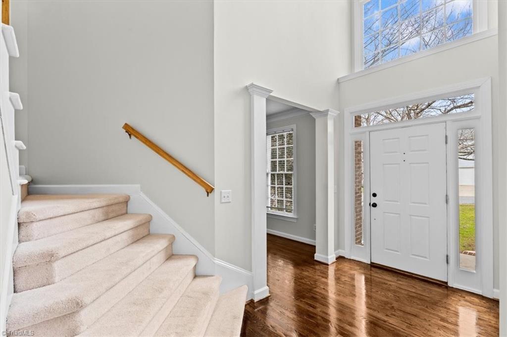 Image 2: Freshly painted interior