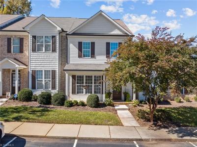 9 Nandina Drive