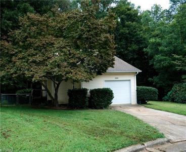 3800 King Edward Court