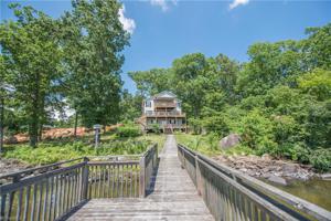 667 Lands End Road