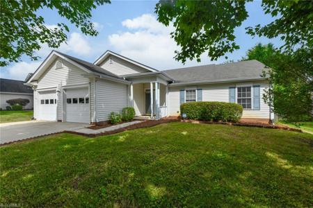 8 Crestbrook Court