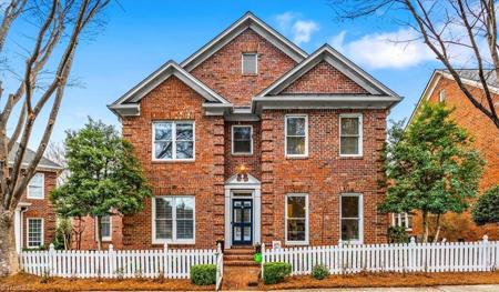 14 Checkerberry Square