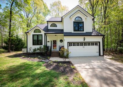 2405 Regents Park Lane