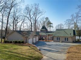 181 Shoreline Drive