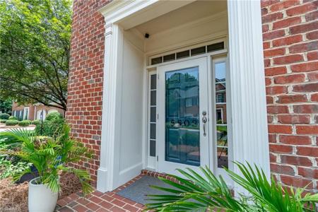 5502 Ridingate Court