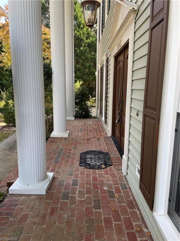 Image 3: Inviting covered porch