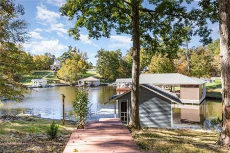 454 Southpoint Trail