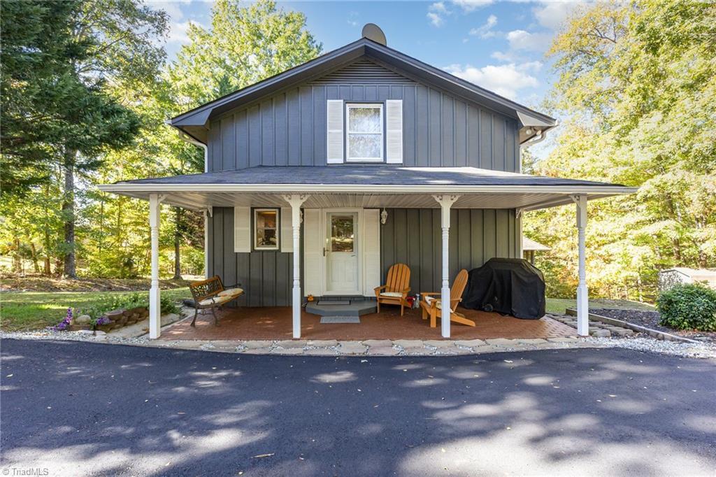 Image 3: Expansive Front Porch Image 3: Expansive Front Porch