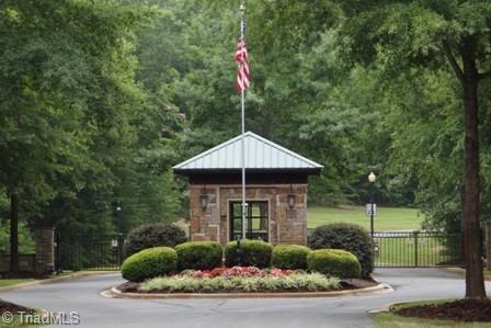 Image 4: Front gate