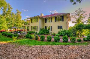 349 Sleepy Hollow Lane