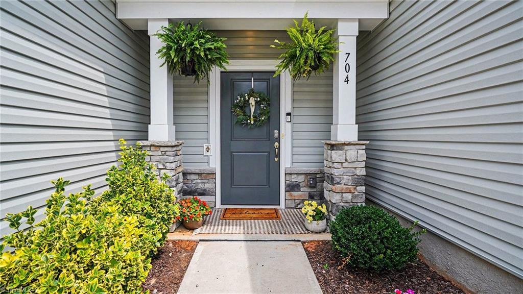 Image 3: Entry Way