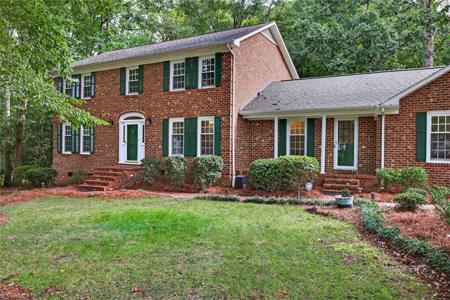 3803 Oakcliffe Road