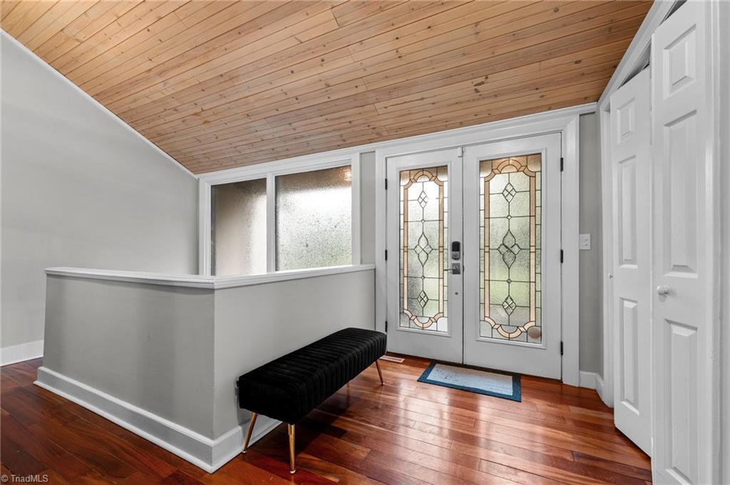 Image 3: VAULTED CLGS IN ENTRY WITH ENGINEERED WOOD FLOORING