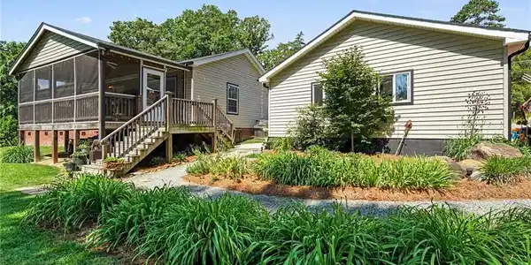 163 Flat Swamp Lake Road
