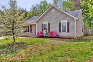 212 Kinnley Court