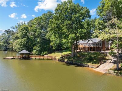 695 Blue Heron Road