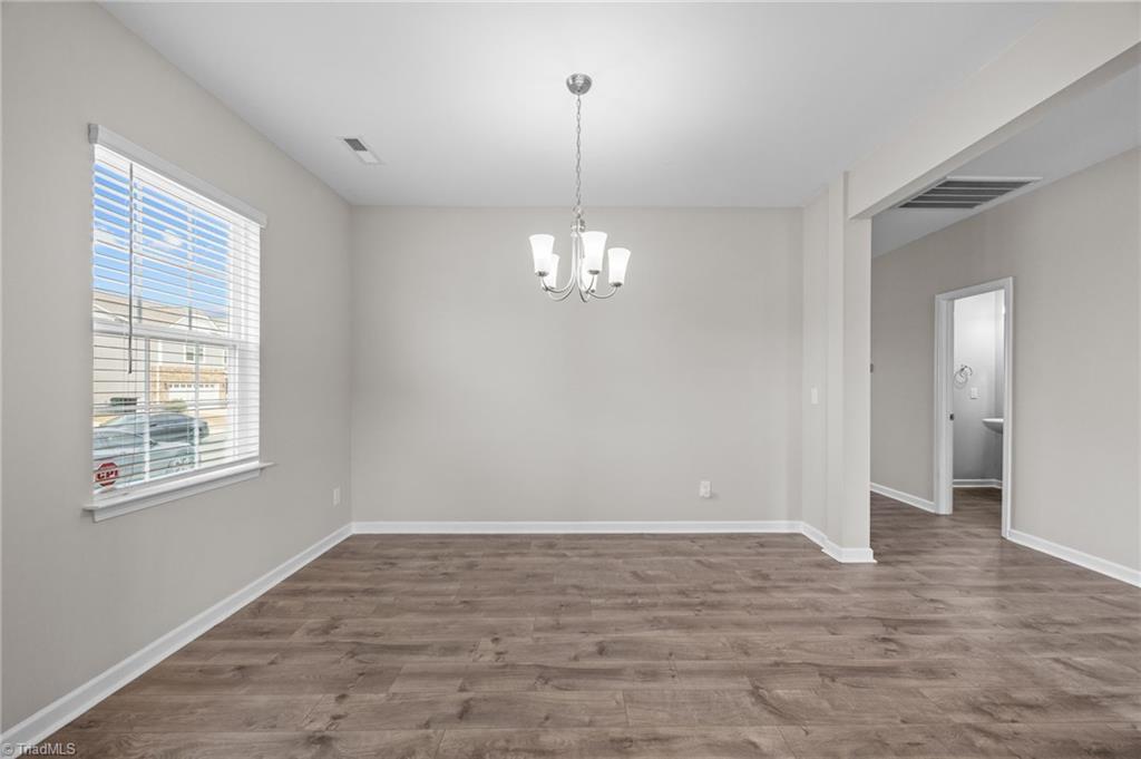 Image 4: Dining Room