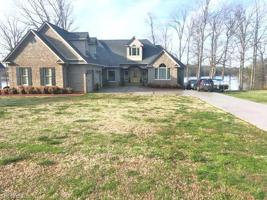 345 Potters Landing