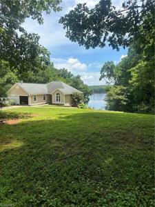 8569 Linwood Southmont Road