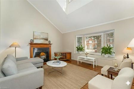 10 Park Village Lane