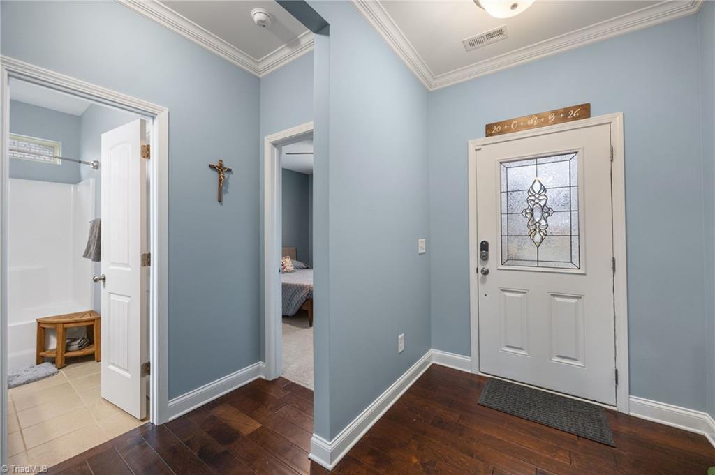 Image 3: Front Entrance