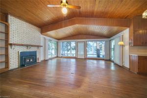 1214 Riverview Road Extension