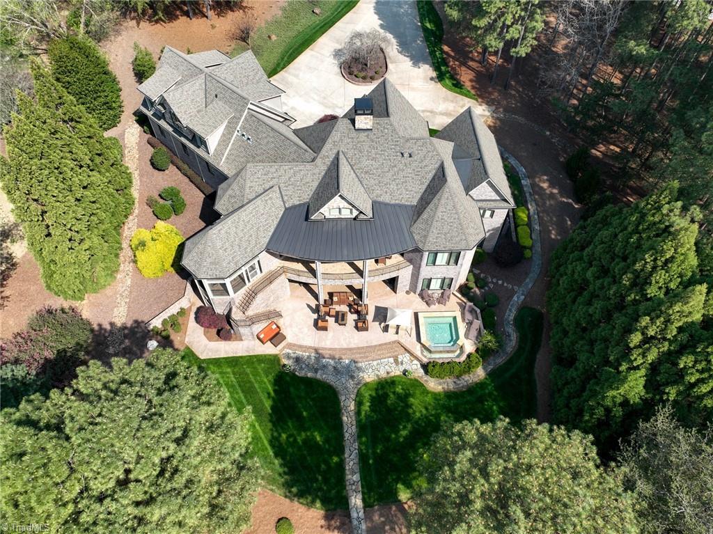 Image 3: Rear View of Home