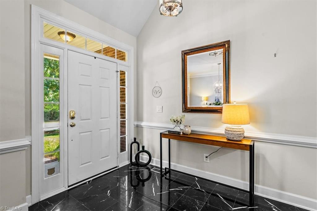 Image 3: Entryway