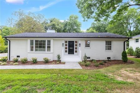 214 W Cornwallis Drive