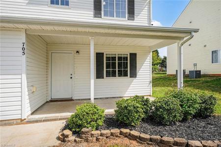 705 Topsail Drive