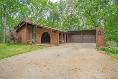 166 Larkspur Lane