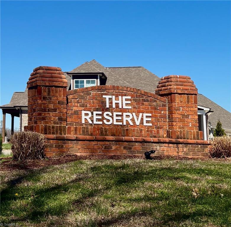 Image 2: The Reserve @ Lake Louise..