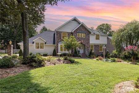4407 Oak Hollow Drive