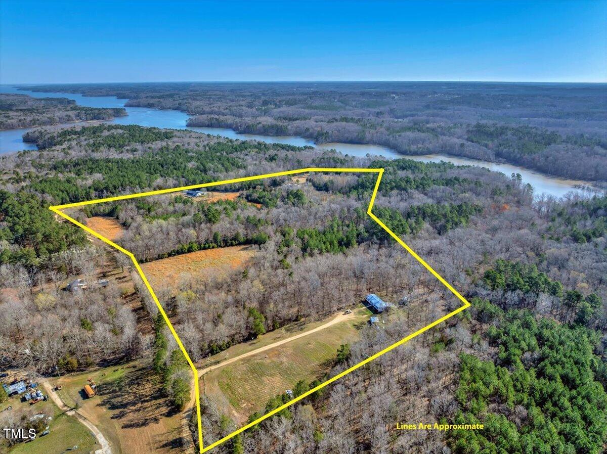 Image 1: 01-DJI_20250322095640_0013_D w lines