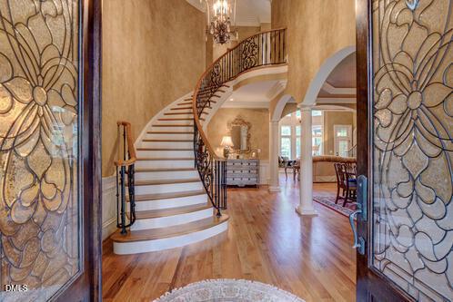 Image 3: 710LakeshoreDrive_66210_3