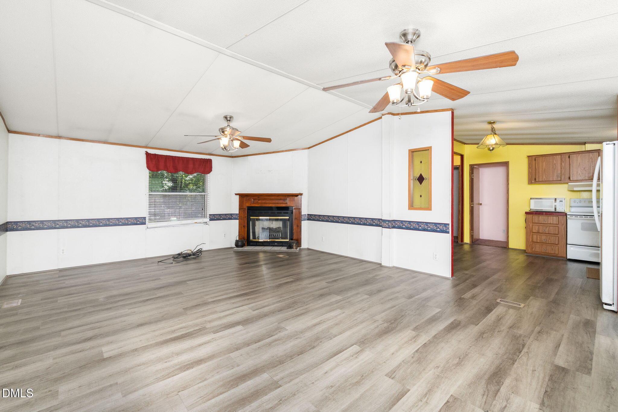 Image 4: 1-web-or-mls-1232-Plum-Nutty-1