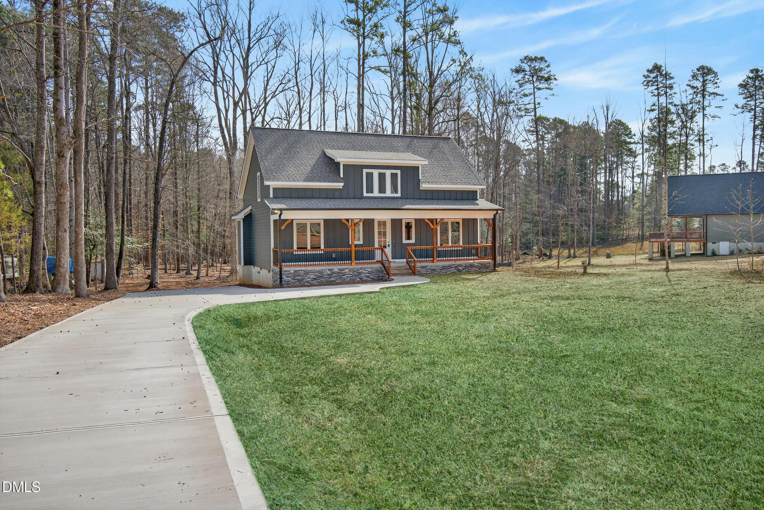 Image 3: 3_ultra estate tours_0003