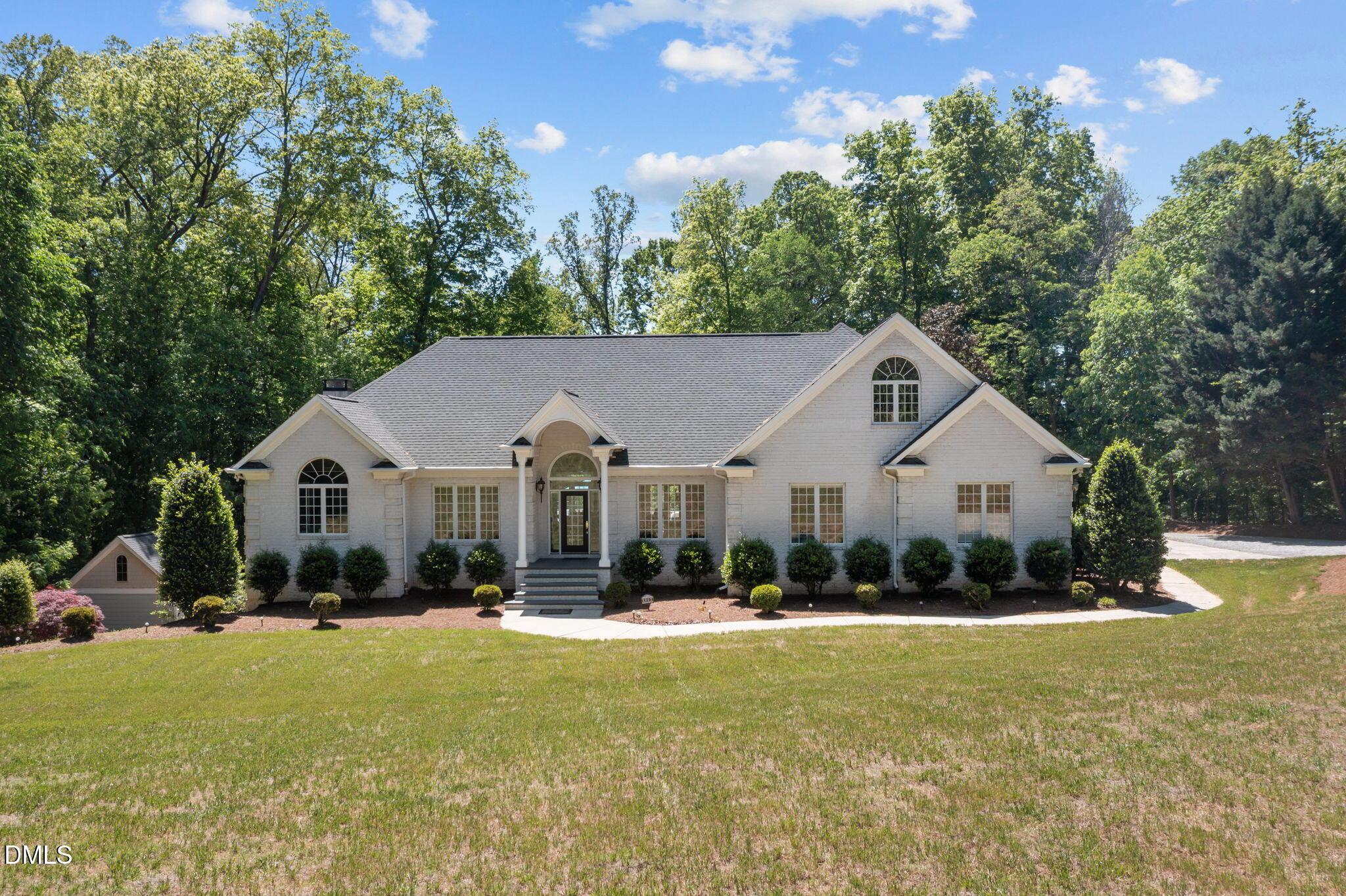 Image 4: 1-web-or-mls-DJI_0893