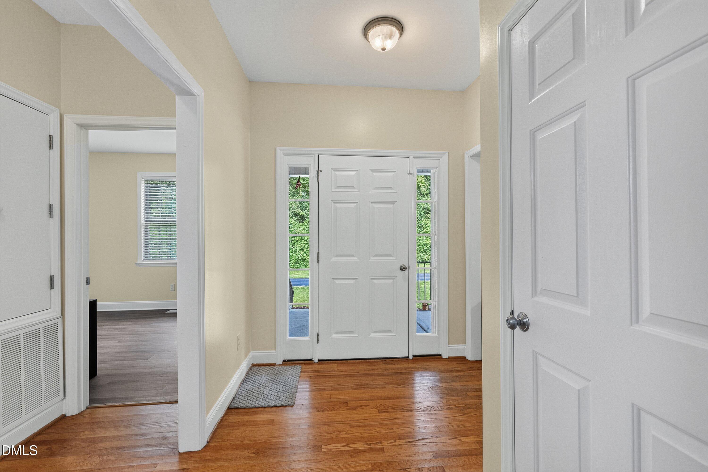Image 4: 06-140 Lee Ln_0884