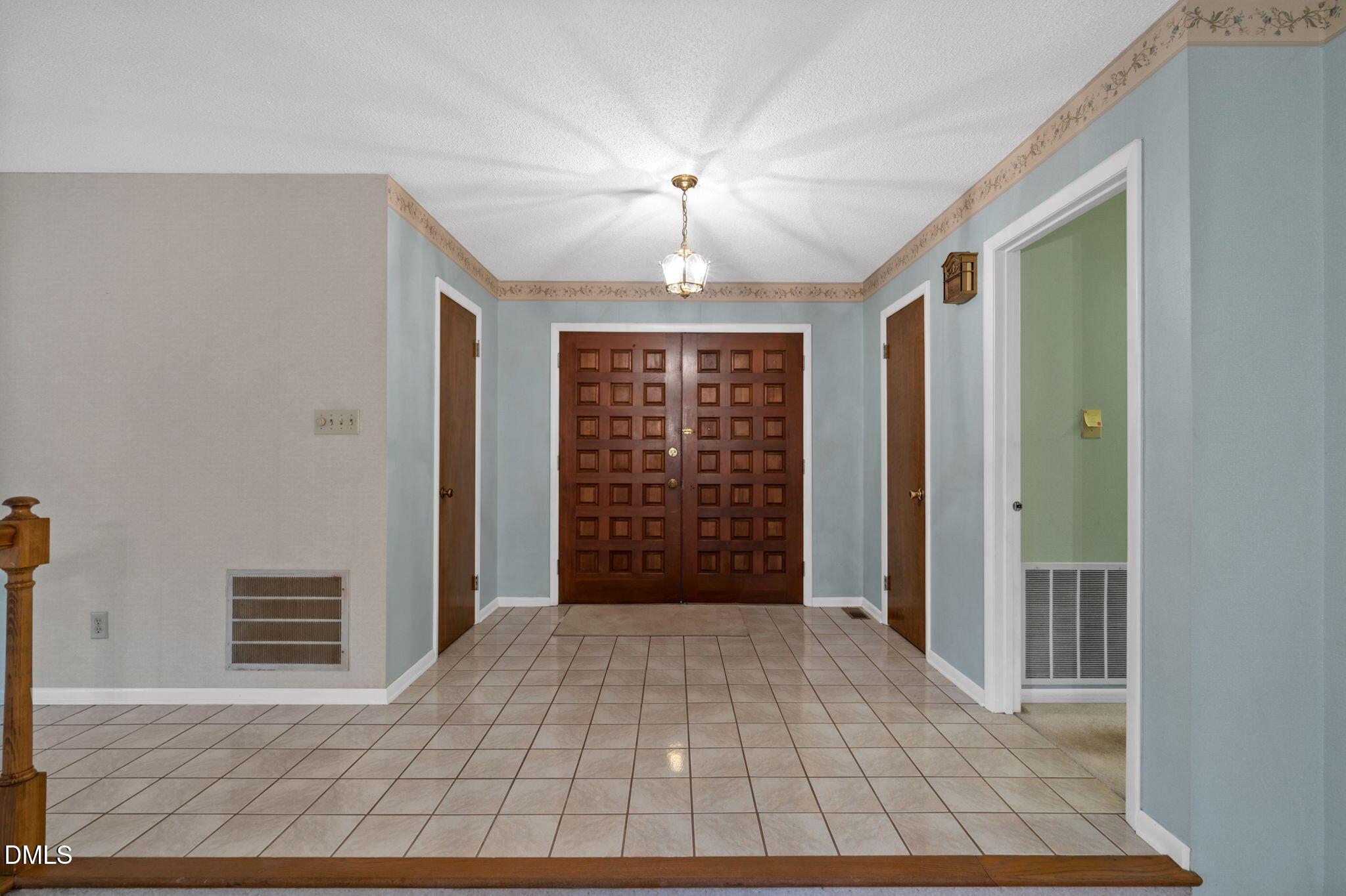 Image 2: Foyer Image 2: Foyer