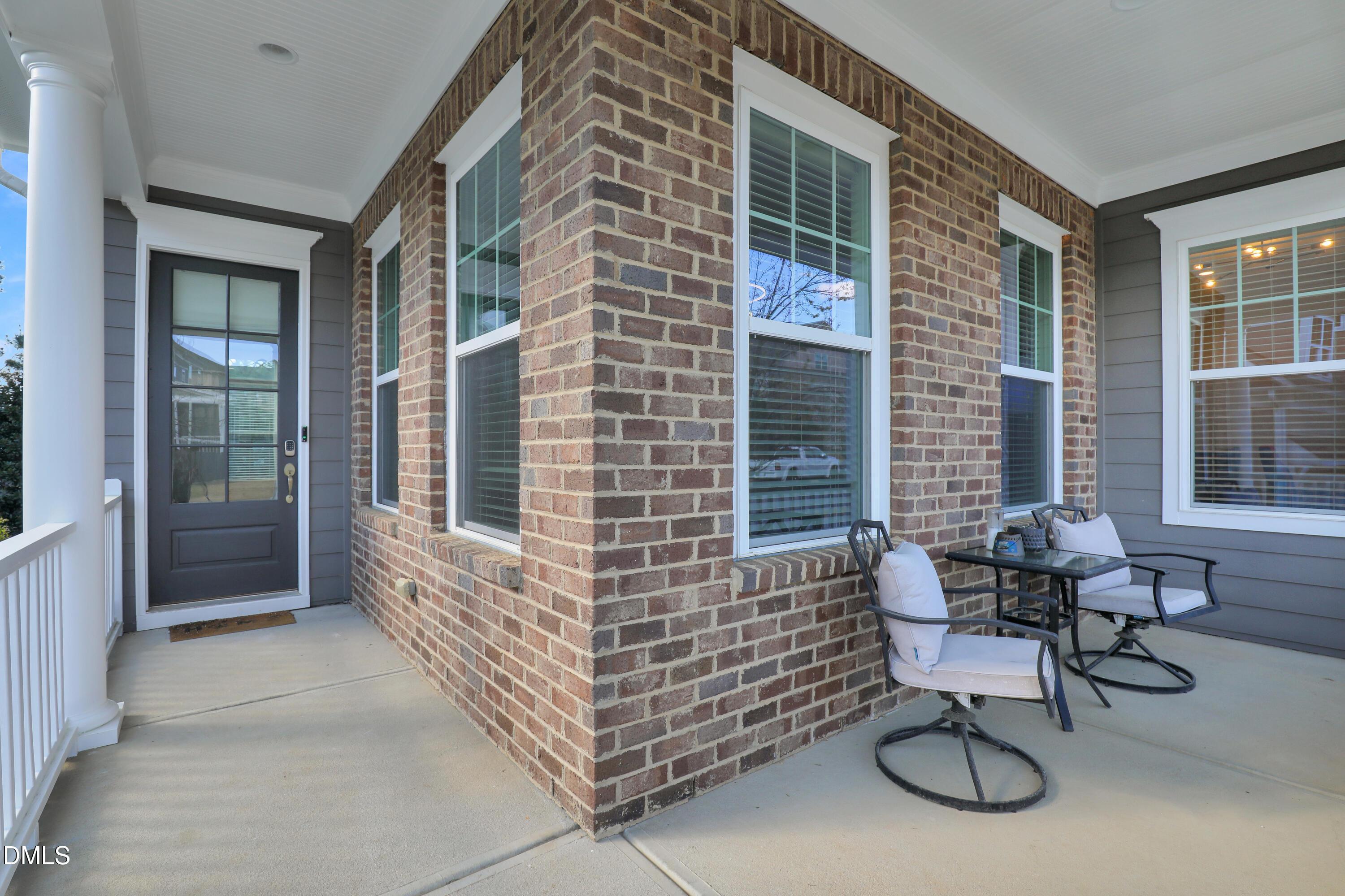 Image 2: 227A9074 copy