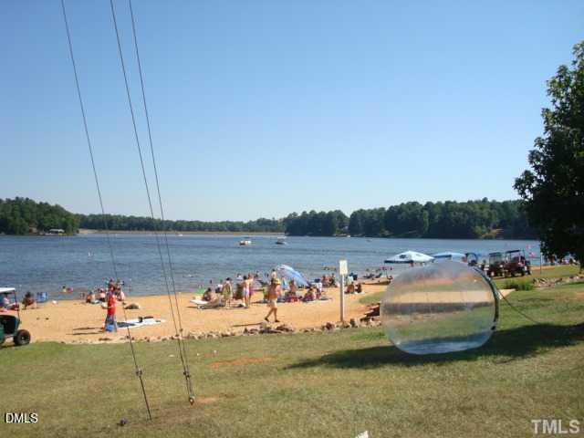 Image 3: View