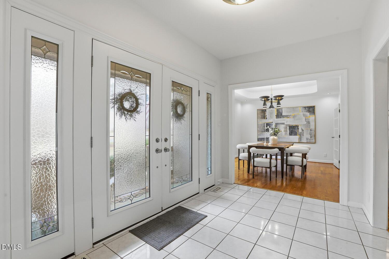 Image 3: 109 Prince William Ln Cary NC-large-009-