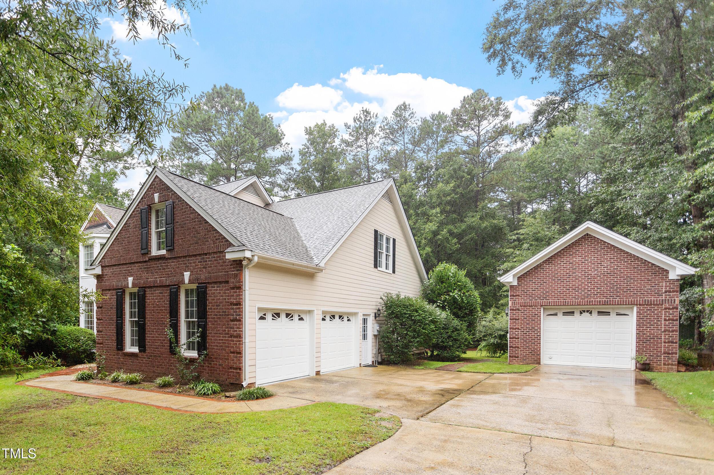 Image 2: 43-4012 Graham Newton Rd [2134242]-2_03